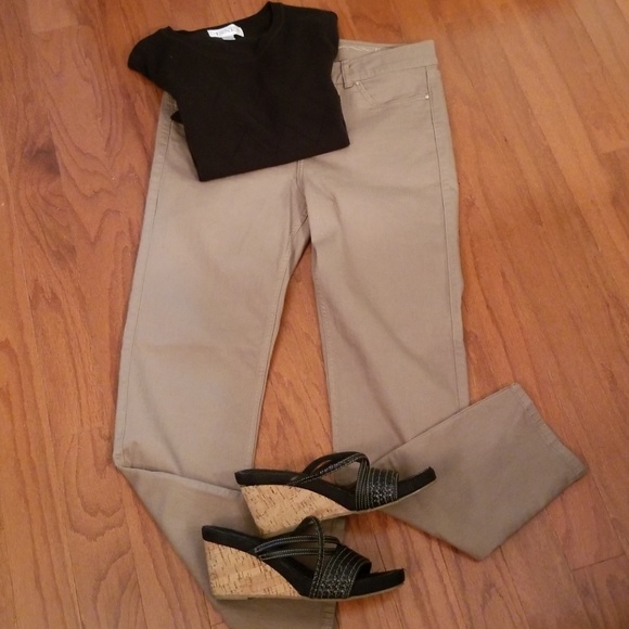 Rafaella Denim - Rafaella Weekend Slimming trousers